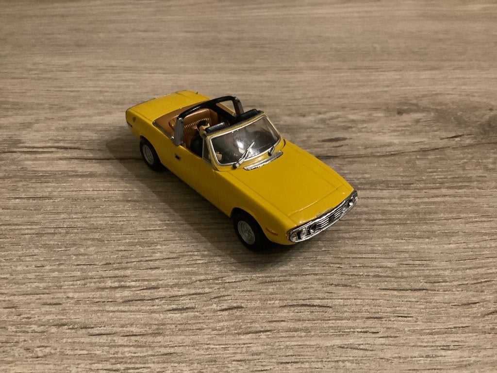 Maquette miniature James Bond Triumph Stag (échelle 1/43), Enlèvement ou Envoi, Utilisé, Voiture, Autres marques