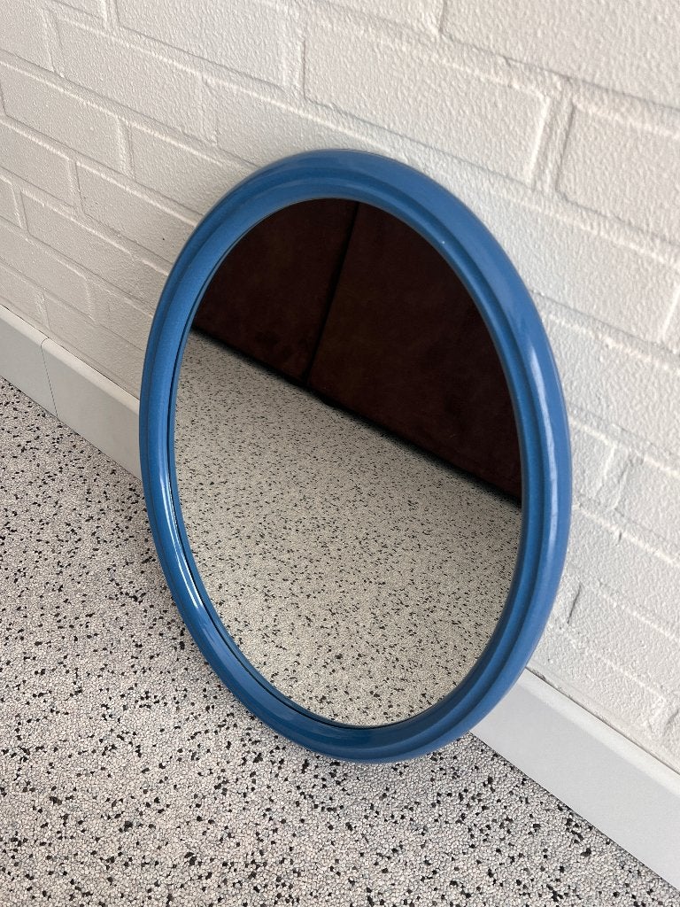 Vintage lichtblauwe spiegel, Enlèvement ou Envoi, Moins de 100 cm, Utilisé, Ovale