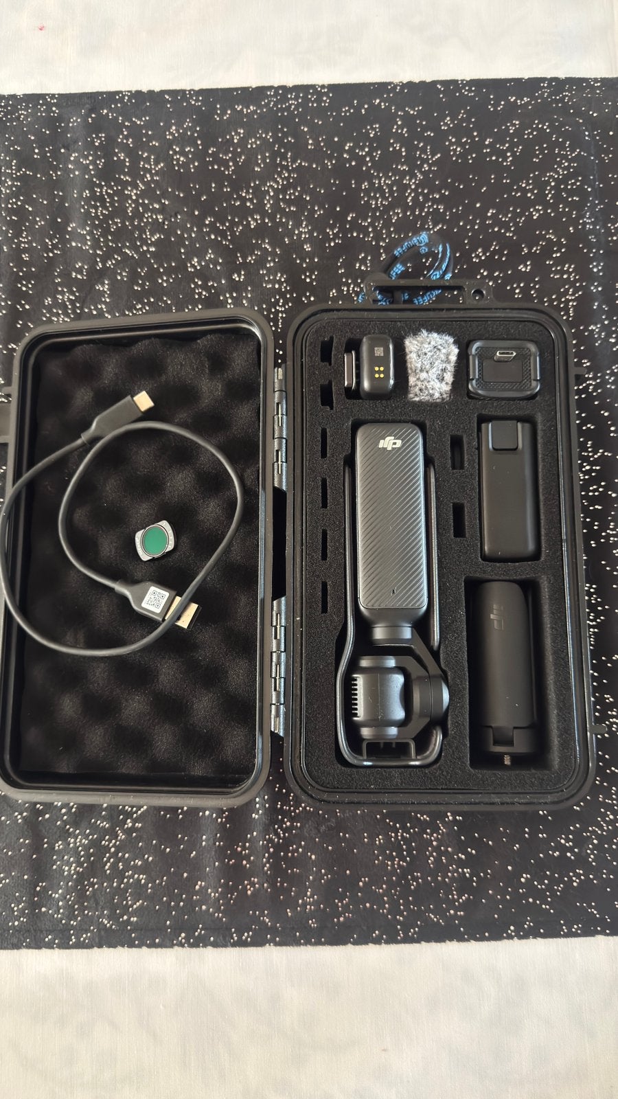 DJI Osmo Pocket 3 + extra accessoires, Audio, Tv en Foto, Actiecamera's, Ophalen, Zo goed als nieuw