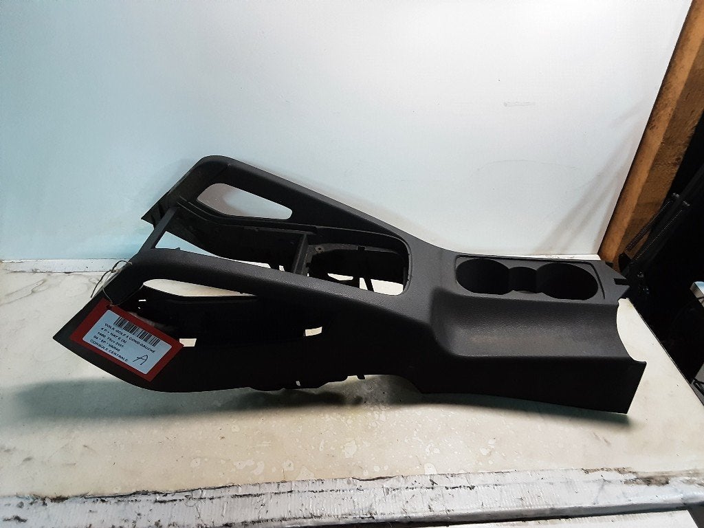 CONSOLE CENTRALE Volkswagen Golf V (1K1) (1KO863243A), Volkswagen, Mevr. I. Hauben, Utilisé, Rue de l'Espoir 34 34
4030  GRIVEGNÉE, BE