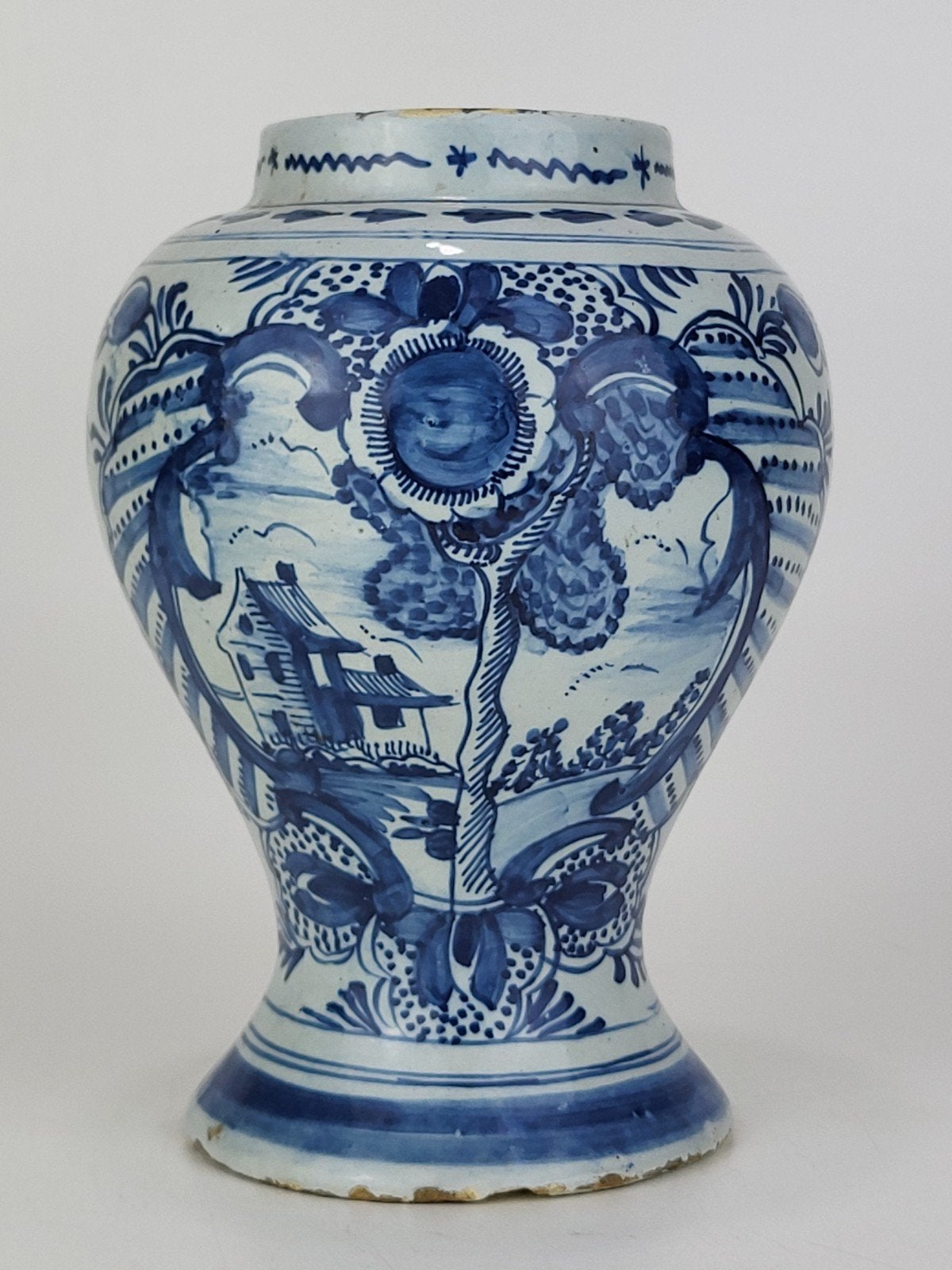 Vase ancien bleu et blanc de Delft — vers 1730-1750, Antiquités & Art, Enlèvement ou Envoi
