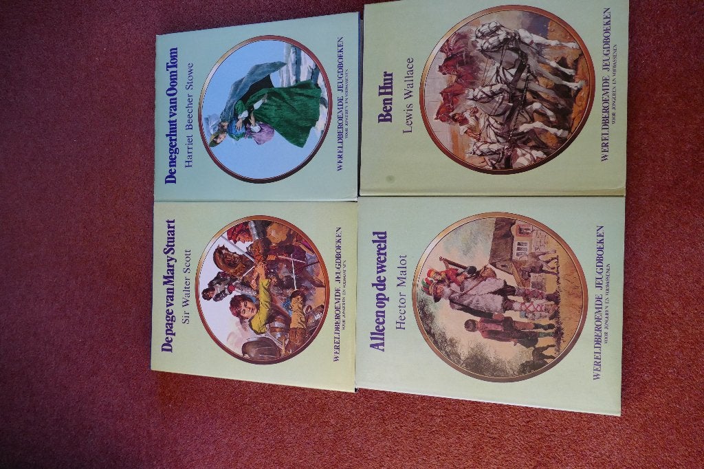 4 wereldberoemde jeugdboeken, Boeken, Ophalen of Verzenden, Zo goed als nieuw, Fictie