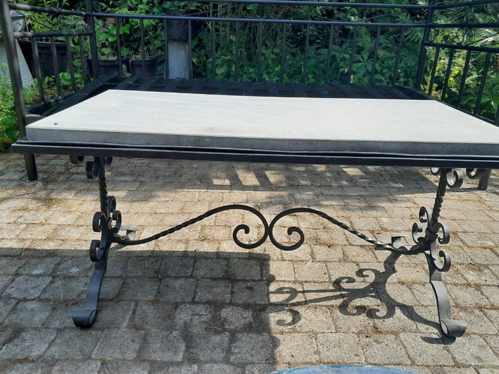 Banquette de Jardin en Fer Forgé Noir et Table Basse Pierre, Jardin & Terrasse, Tables de jardin, Utilisé, Carré, Métal, Enlèvement