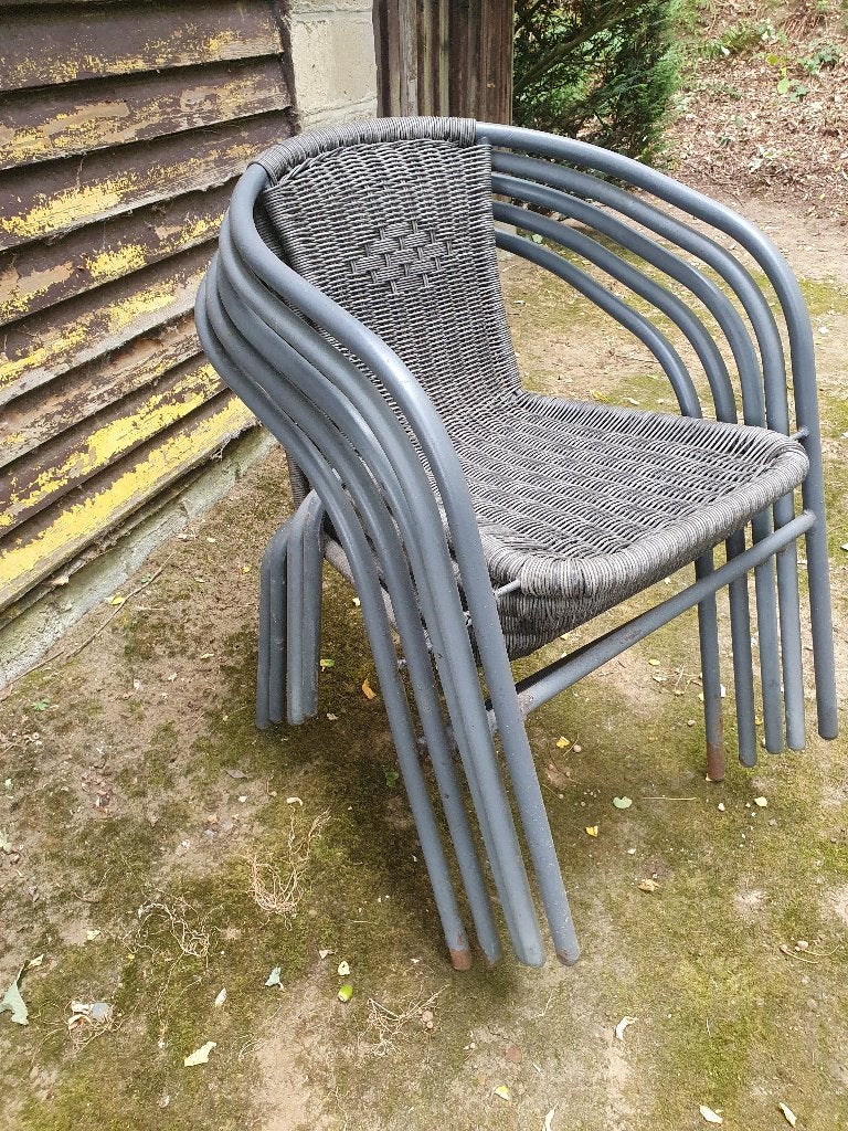 5 tuinstoelen met metalen frame en rotan zitting, Ophalen, Zo goed als nieuw, Rotan, Stapelbaar