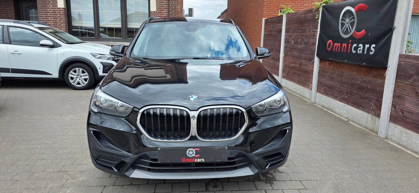 Bmw X1 Automaat 1.5i Facelift Slechts 50.000km + GARANTIE, Auto's, BMW, Zwart, Leder, Dealer onderhouden, SUV of Terreinwagen