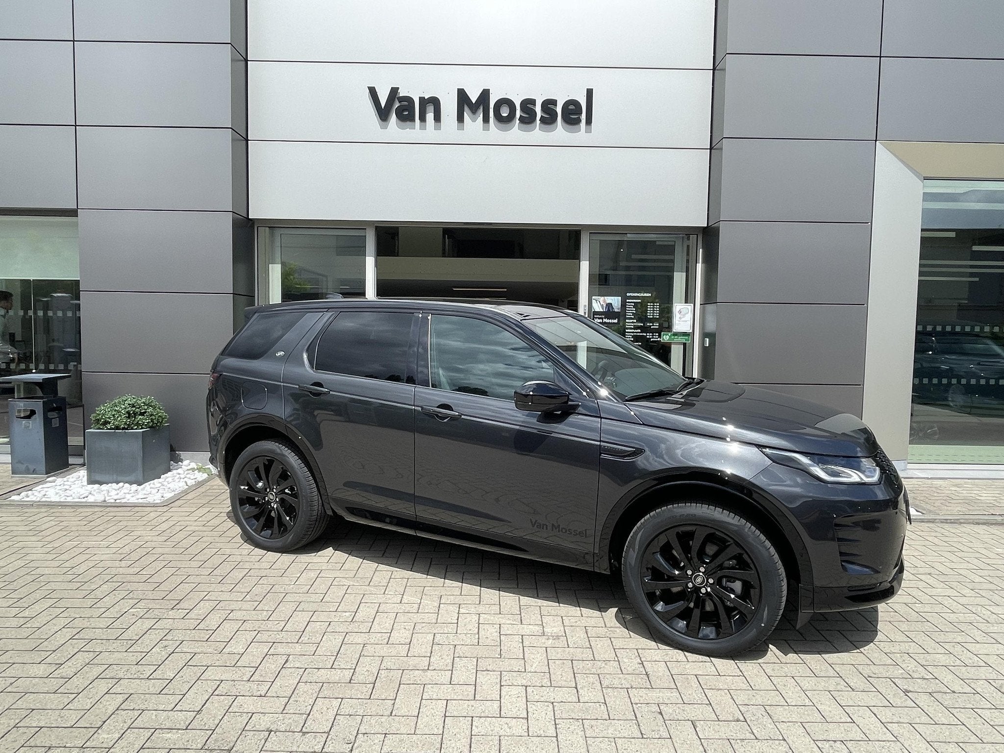 Land Rover Discovery Sport P270e Dynamic SE (automatique), Autos, Cuir, Argent ou Gris, Achat, Entreprise