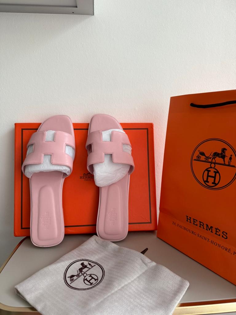 Hermes slippers nieuw maat 39, Ophalen of Verzenden, Nieuw, Slippers
