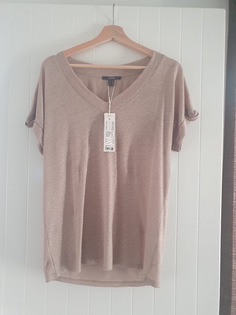 Shirt Esprit met prijskaartje, Kleding | Dames, T-shirts, Maat 38/40 (M), Nieuw, Ophalen of Verzenden, Korte mouw