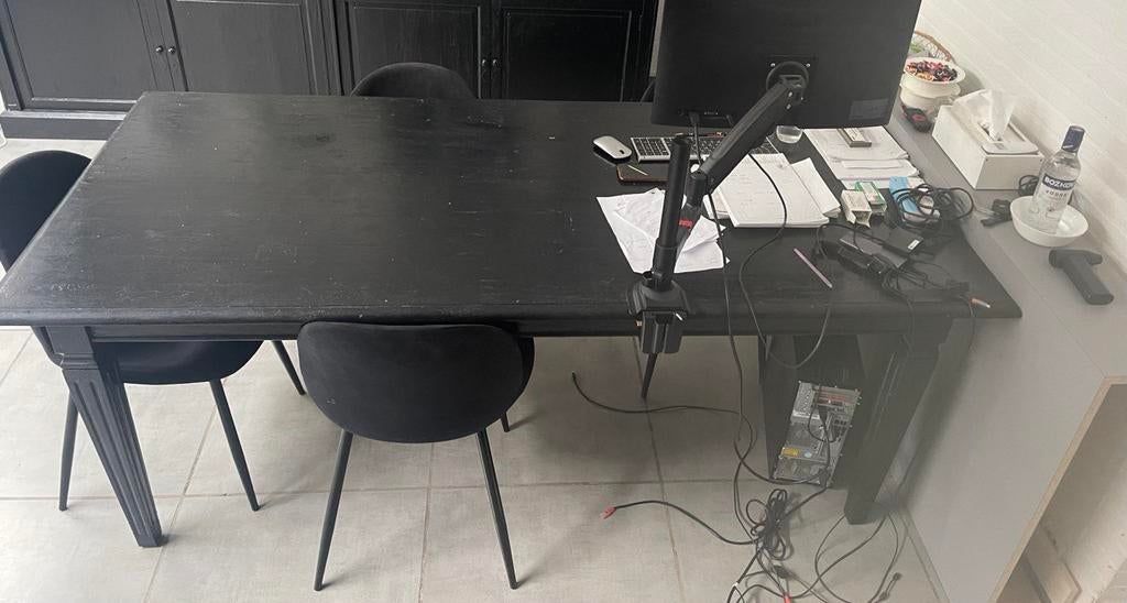 Table à manger en bois ,intemporelle et pouvant être peinte, Enlèvement, Utilisé