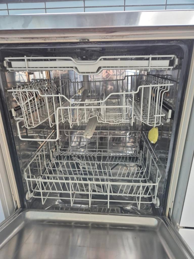 Miele afwasmachine, Ophalen