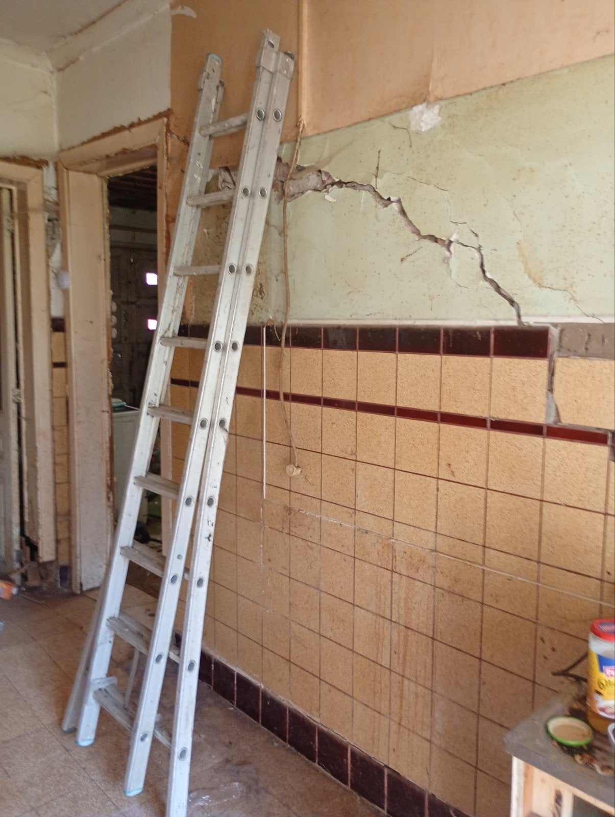 2 delig aluminium ladder 3.8 m hoog, Doe-het-zelf en Bouw, Ladders en Trappen, Ophalen, Ladder