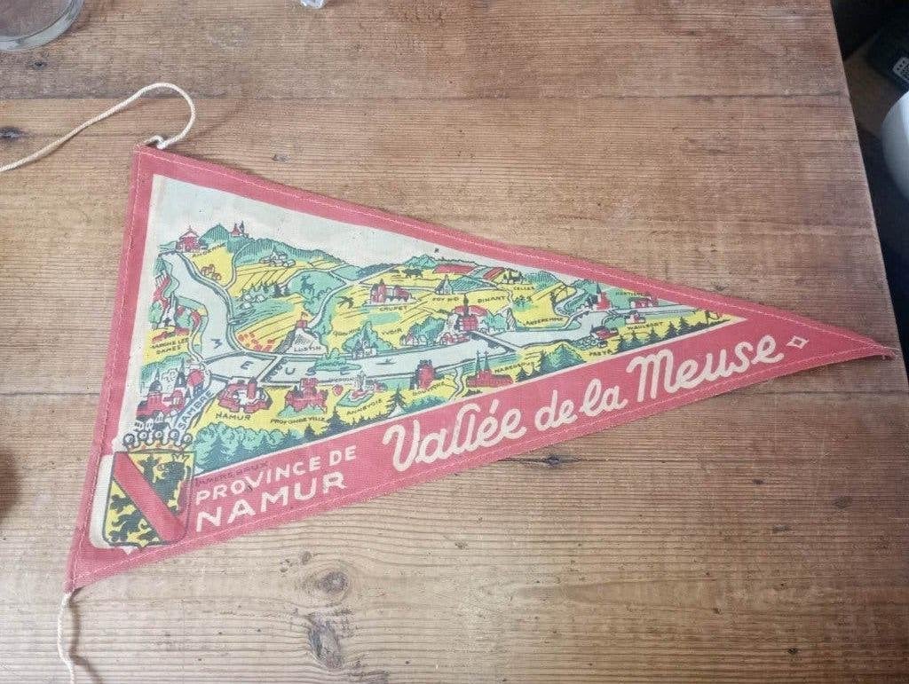 Drapeau fagnion Vallée de la Meuse Namur, Enlèvement ou Envoi, Utilisé