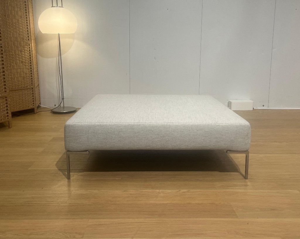 NEUF B&B Italia Charles XL Pouf Beige + garantie, Neuf, 100 à 125 cm, Enlèvement ou Envoi, Carré