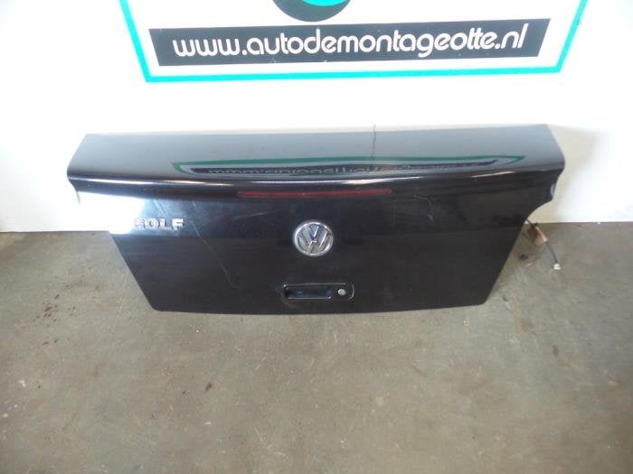 Couvercle coffre d'un Volkswagen Golf (Golf 91-), Volkswagen, -, 3 mois de garantie, Utilisé