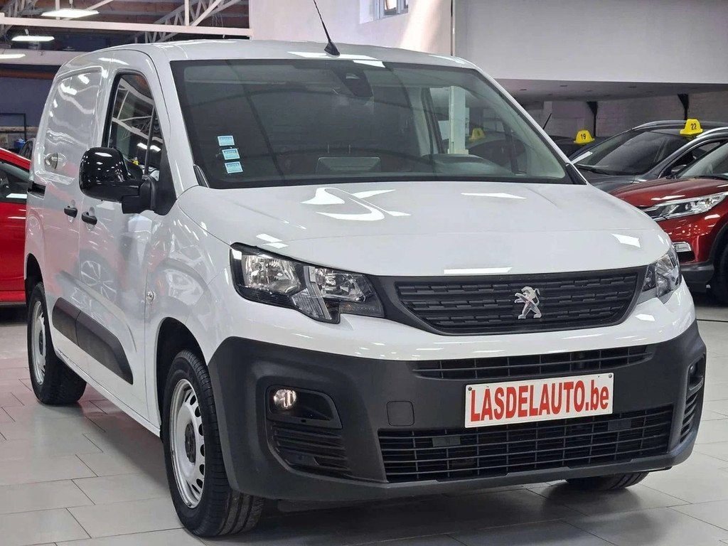 Peugeot Partner 1.5 BlueHDi L1 STD Light Pro (EU6.2) 3Places, 75 kW, Stof, Gebruikt, 4 cilinders