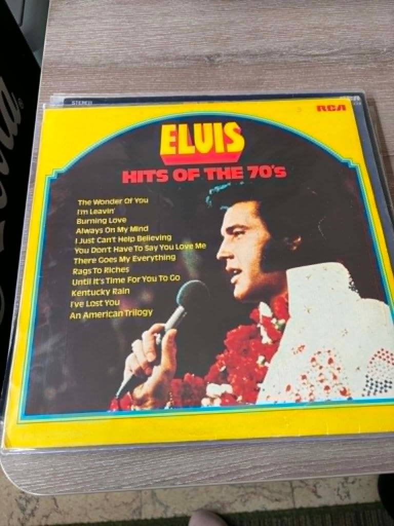 Elvis lp, Hits of the 70's, Nederlandse persing,  10 euro., Cd's en Dvd's, LP, Ophalen of Verzenden, Zo goed als nieuw, Beschermende buitenhoes