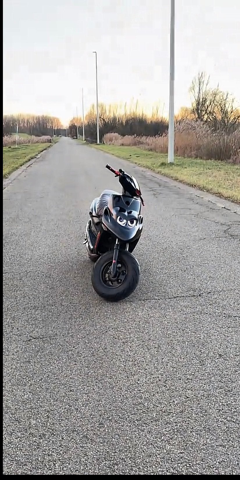 Mbk next generation, Fietsen en Brommers, Ophalen, Zo goed als nieuw