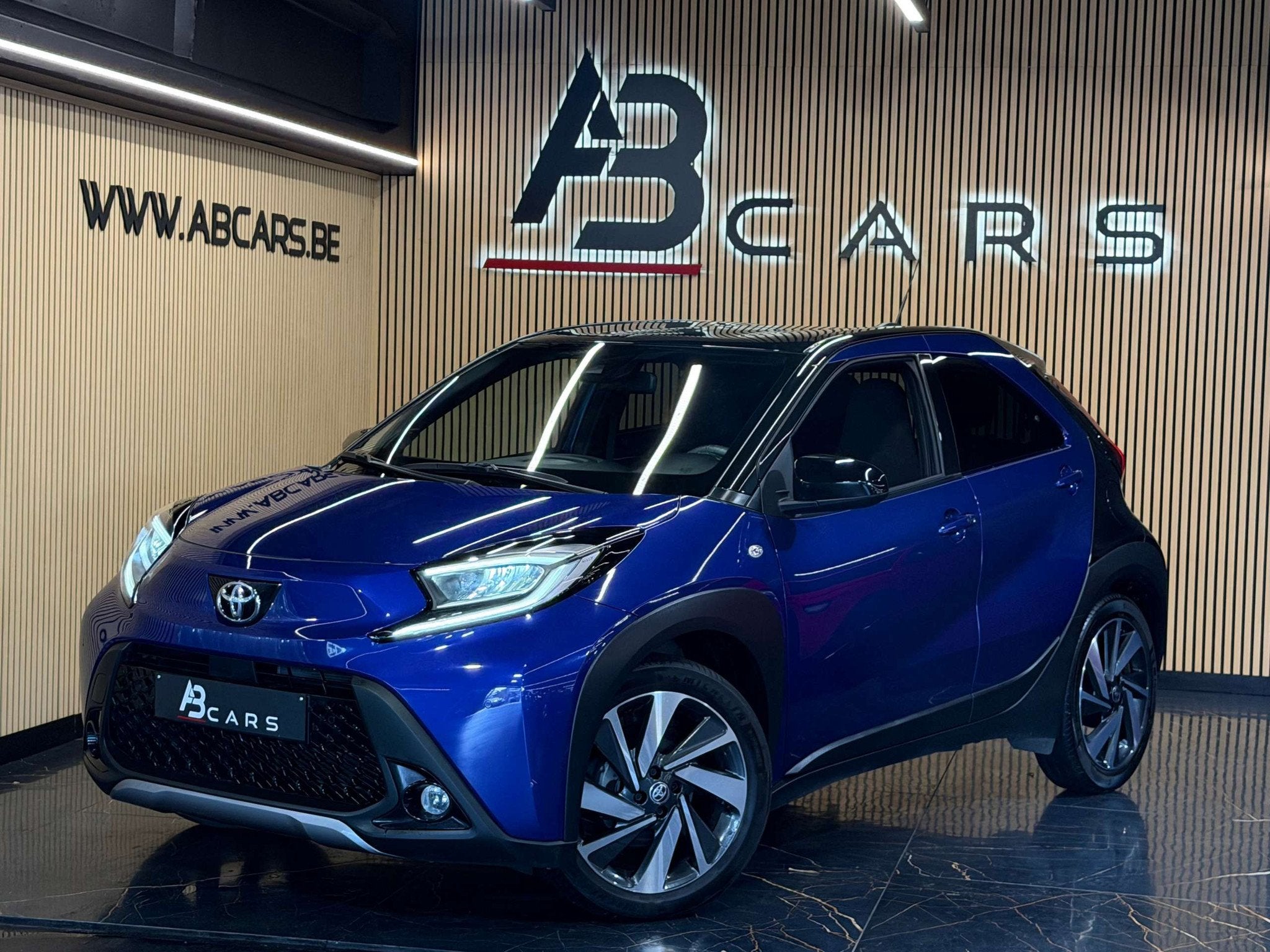 Toyota Aygo X * BOITE AUTO * GARANTIE 12 MOIS *, Achat, 998 cm³, Entreprise, Noir