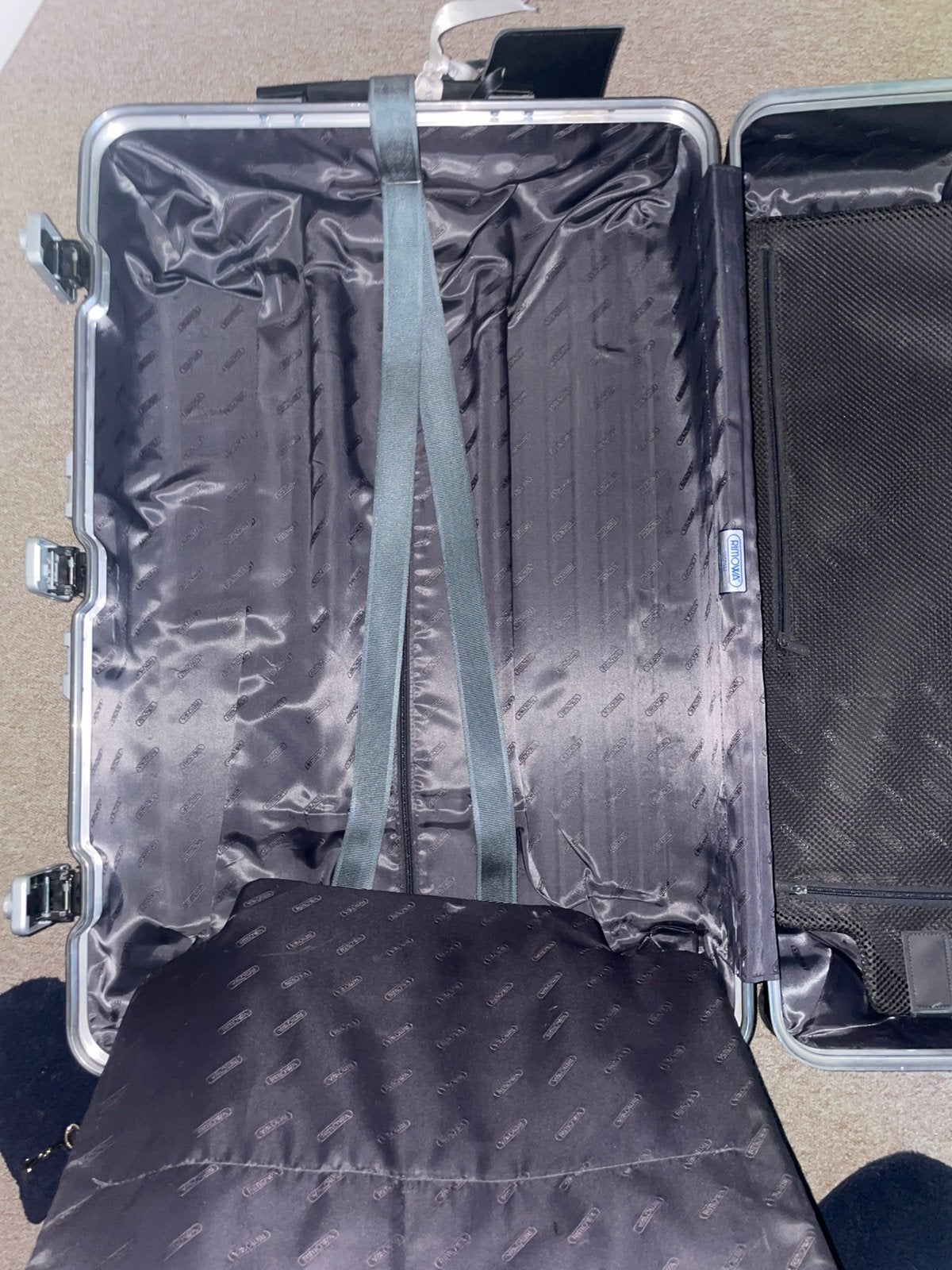 Valise Rimowa Grand modèle, Bijoux, Sacs & Beauté, Valises, 35 à 45 cm, 70 cm ou plus, Plastique dur, Enlèvement