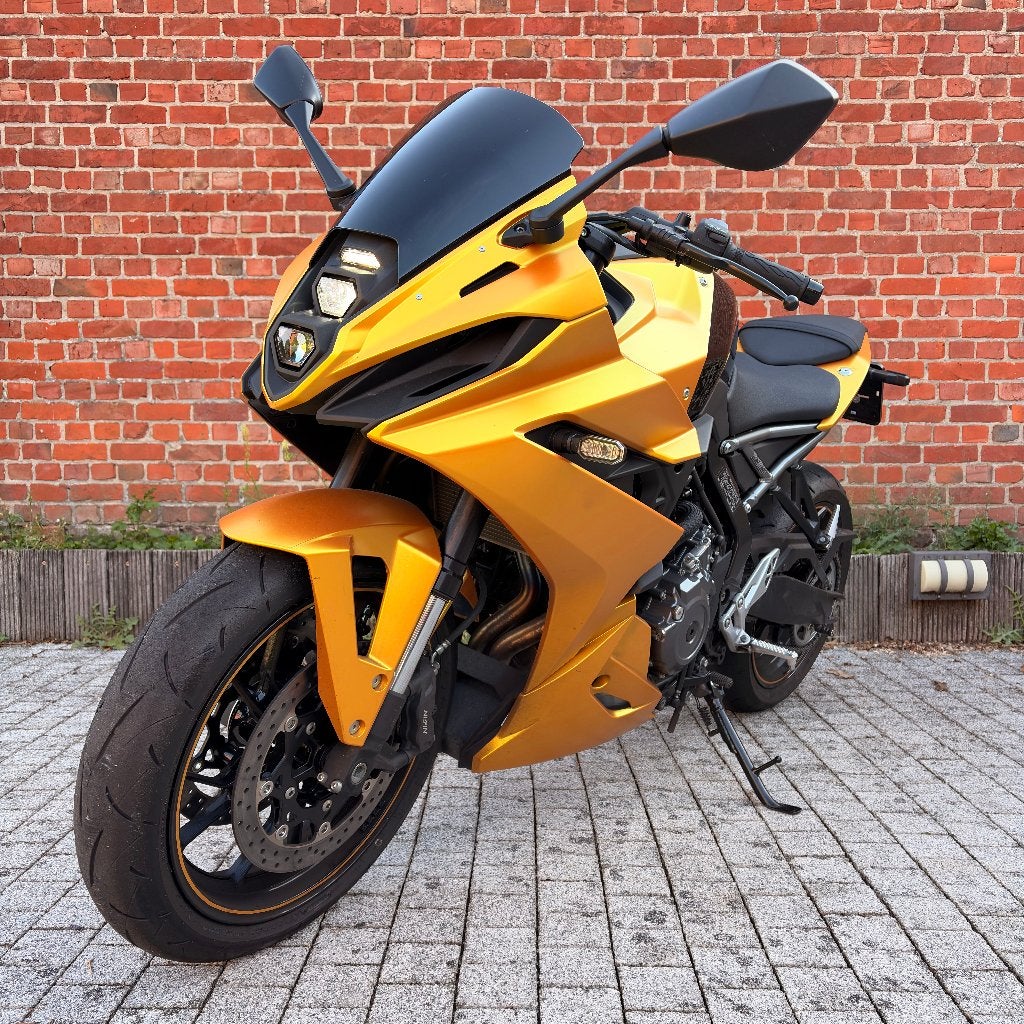 Suzuki GSX-8R, 2 cilinders, Occasion, Motorrijbewijs A, Bedrijf