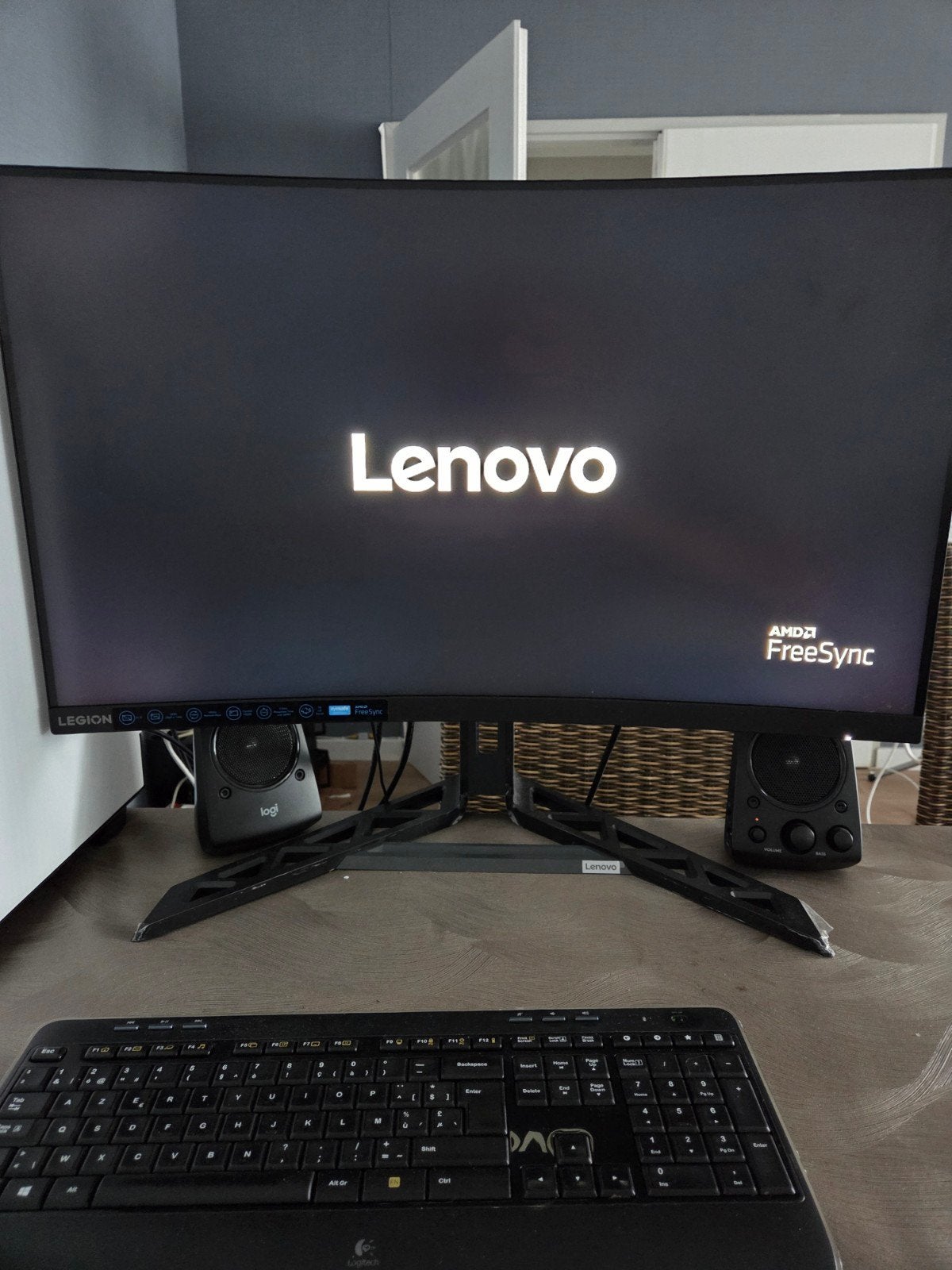 Lenovo R32qc-30, Computers en Software, Ingebouwde speakers, VA, Minder dan 1 ms, Zo goed als nieuw