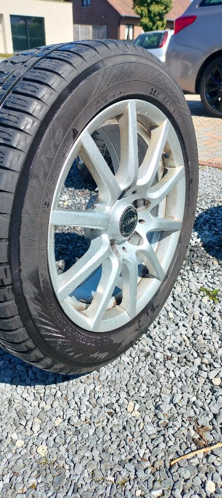 Winterbanden set, alu velgen Toyota,Lexus, Auto-onderdelen, Banden en Velgen, Ophalen, Gebruikt, Velg(en), 16 inch