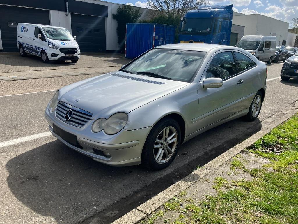 Mercedes C 220 CDI - Airco - Cruise Controle - VASTE PRIJS, Auto's, Mercedes-Benz, Voorwielaandrijving, Stof, Zwart, 4 cilinders