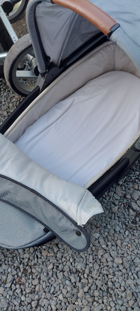 Mutsy buggy met toebehoren, Ophalen, Gebruikt, Overige merken