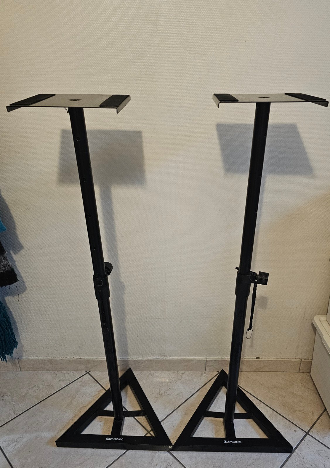 Deux supports pour enceintes (Nowsonic), Musique & Instruments, Pieds