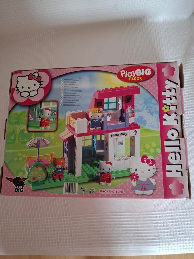 Hello kitty speelhuis, Enlèvement