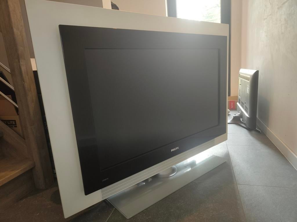 Philips 42 inch tv met ambilight, Audio, Tv en Foto, Televisies, Ophalen, Philips