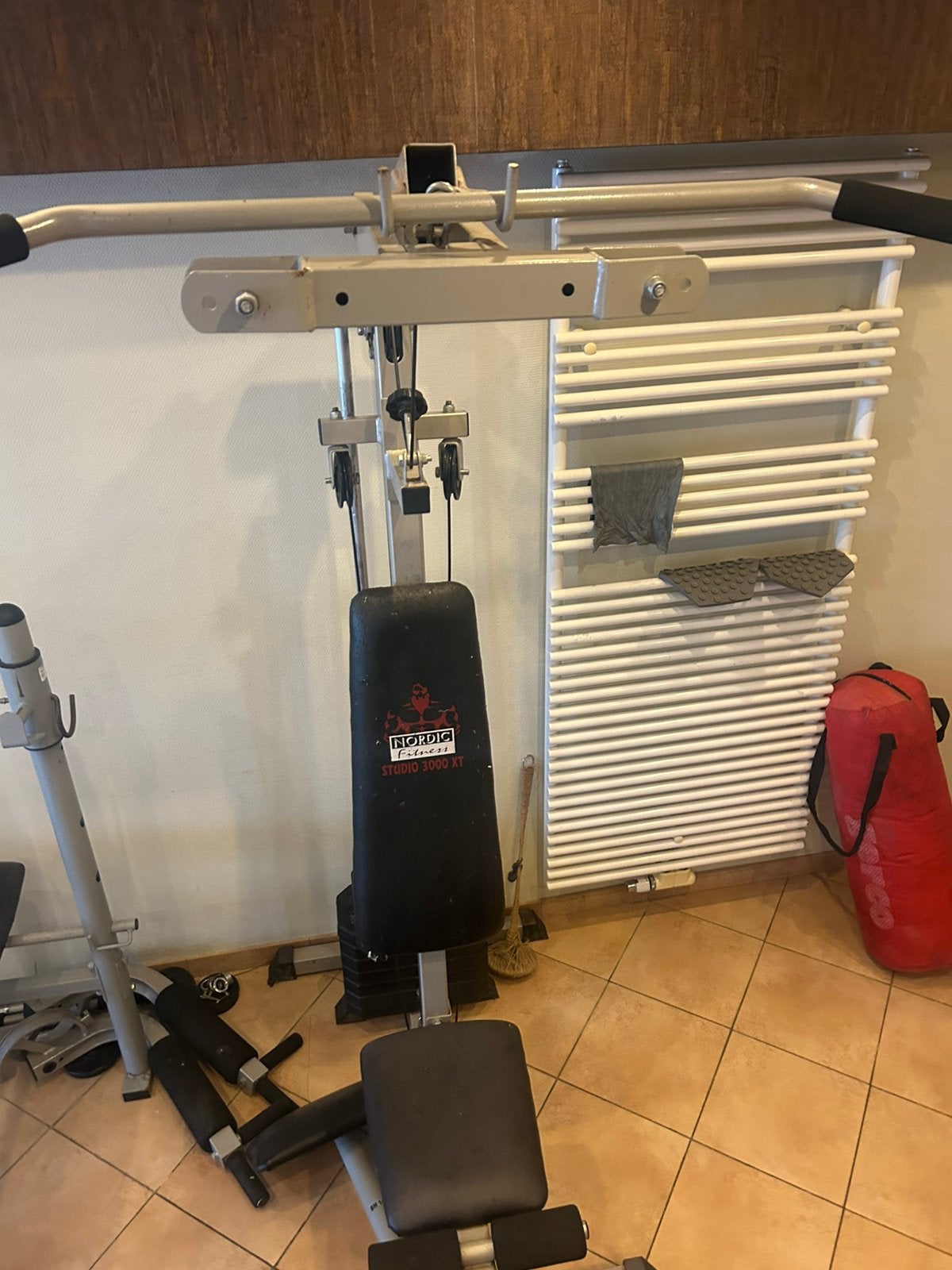 Station musculaire multifonctionnelle | Nordic Fitnes Studio, Comme neuf, Enlèvement, Vélo d'appartement, Métal