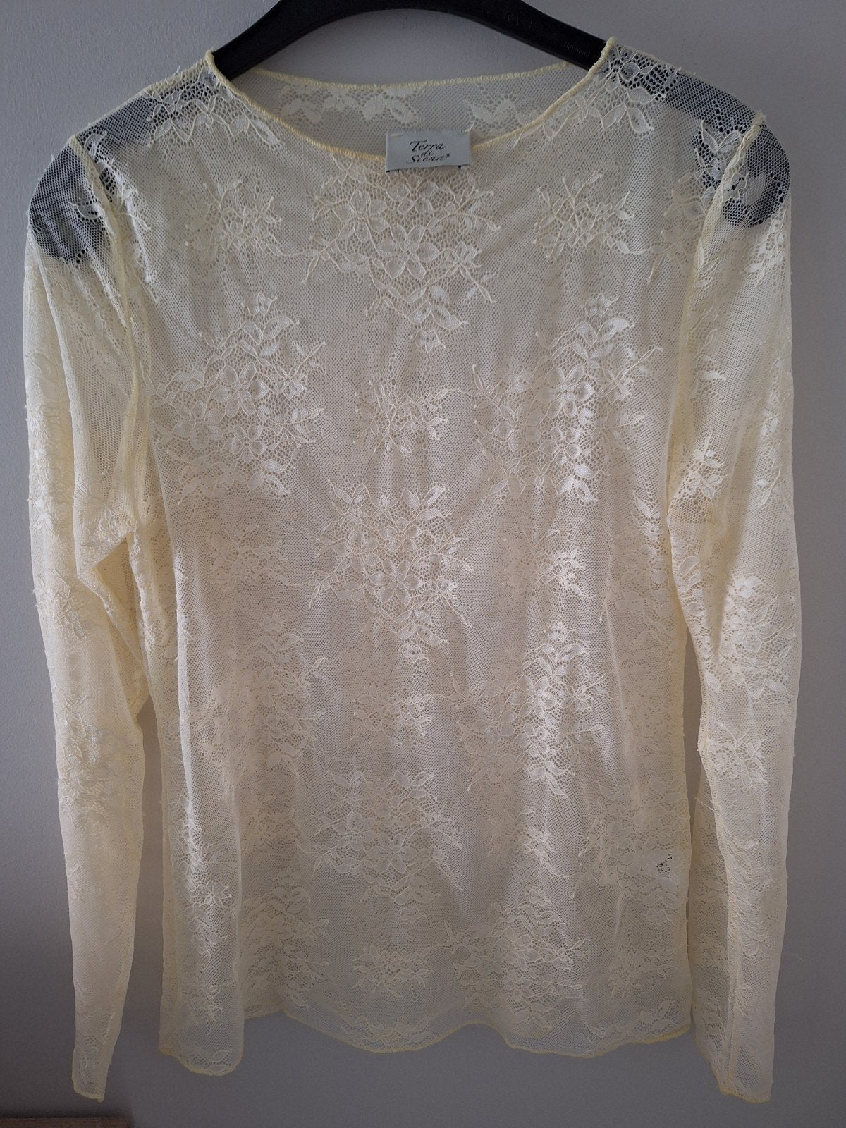 tshirt in kant medium, Kleding | Dames, Truien en Vesten, Ophalen of Verzenden