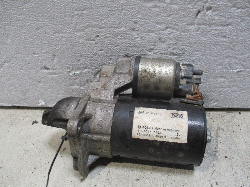 DÉMARREUR Opel Adam (01-2012/12-2019) (55-576-921), Robert Bosch AG, Opel, Utilisé, Robert-Bosch-Allee 1
74232  Abstatt, DE