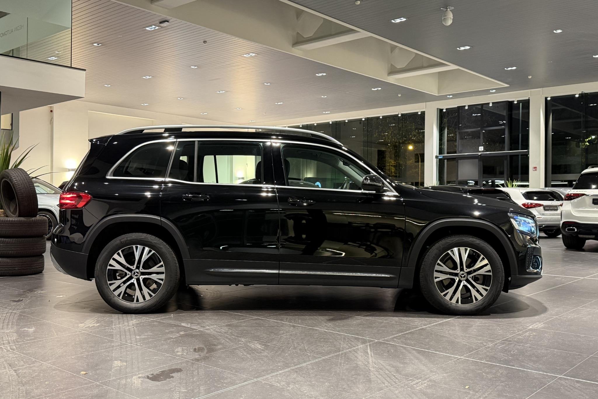 Mercedes-Benz GLB-Klasse 220 4MATIC Luxury Line 7 Zitplaatse, 1800 kg, Entreprise, Entretenue par le concessionnaire, 5 portes
