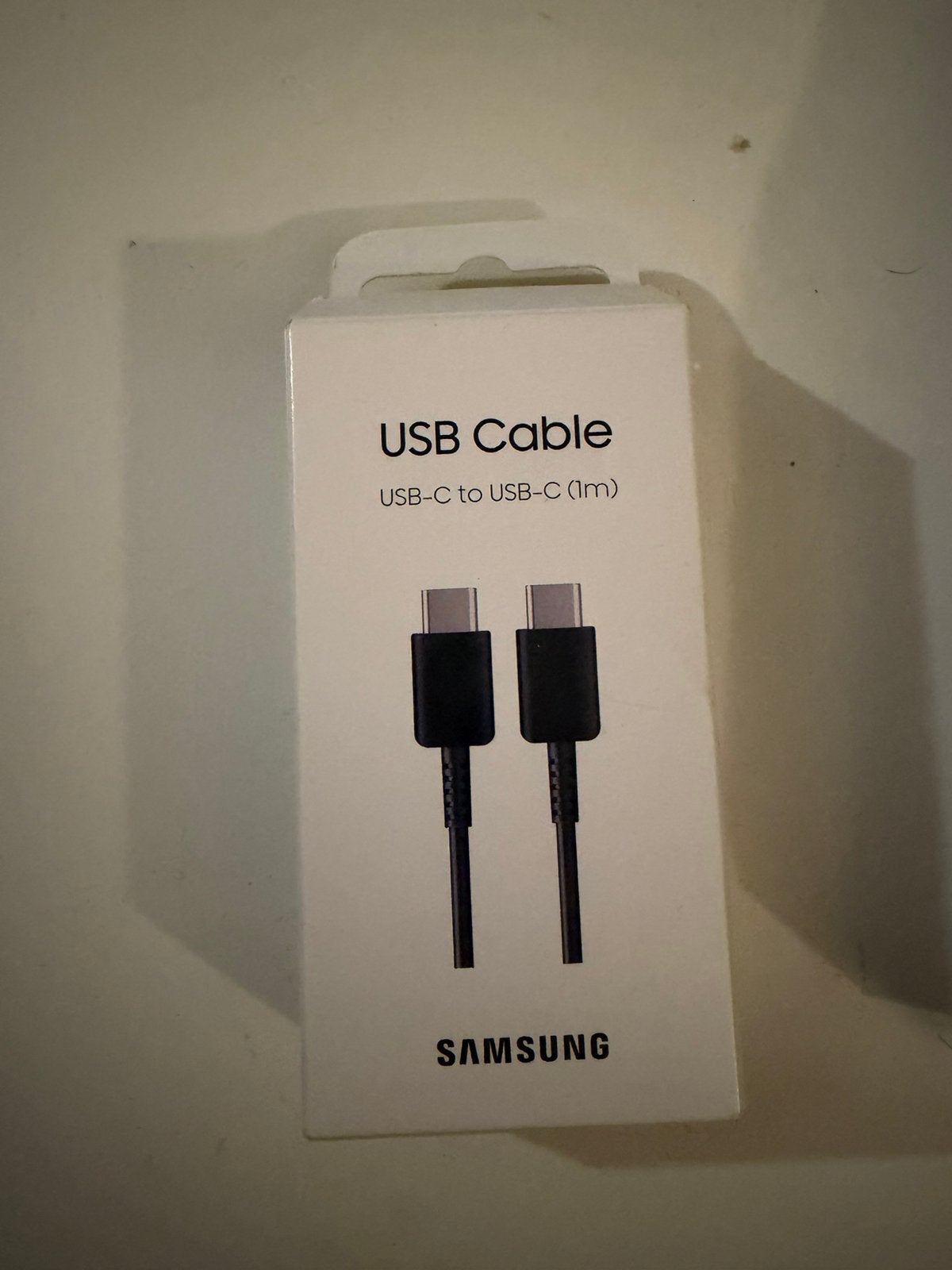 Uitstekende USB-C-naar-USB-C-kabel, nieuw in de verpakking, Telecommunicatie, Mobiele telefoons | Telefoon-opladers, Zo goed als nieuw