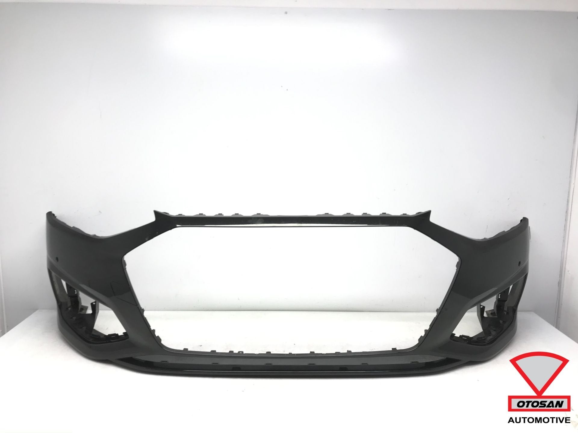Audi A4 8W Facelift B9 Voorbumper Bumper 4xPDC Origineel!, Auto-onderdelen, Gebruikt, AUDI AG, Auto-Union-Strasse 1
85045  Ingolstadt, DE