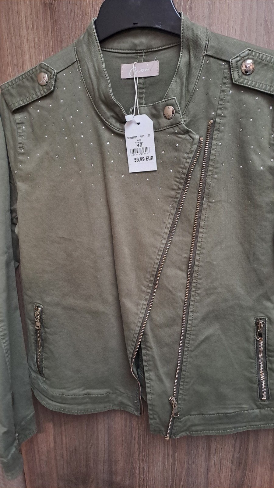 Veste femme taille 42 Neuve encore étiquette, Enlèvement