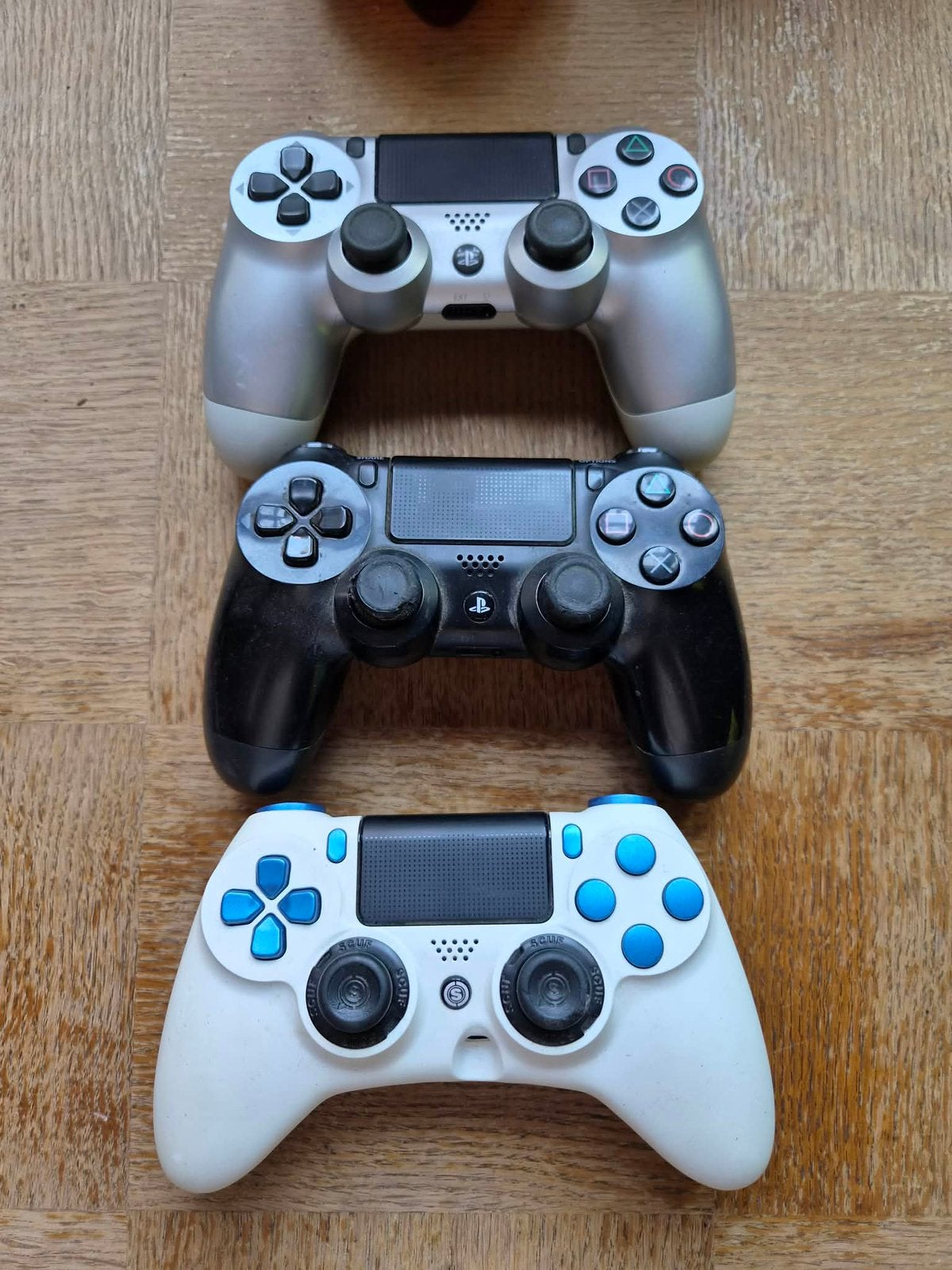 Manettes PS4, Enlèvement, Comme neuf, Contrôleur, PlayStation 4