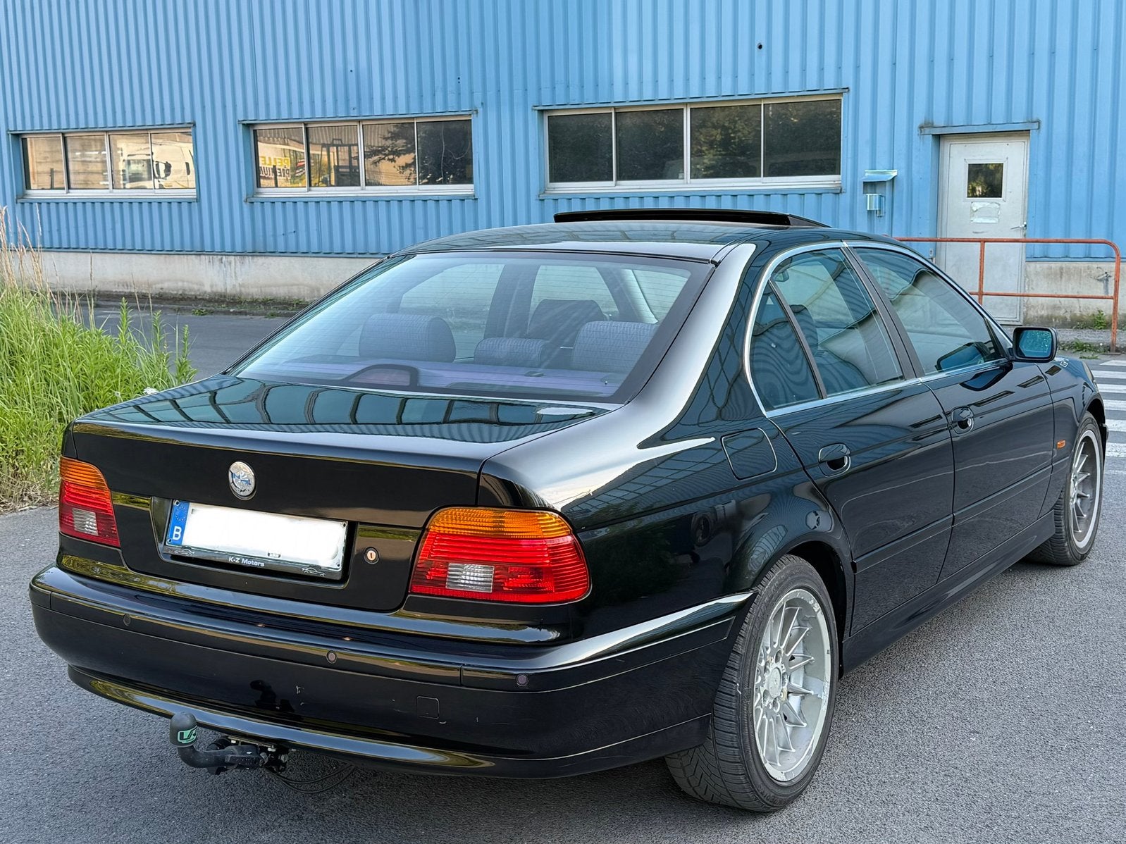 Bmw 525 D/Zonnedak - 100% Belgisch - Schoon, Auto's, BMW, Zwart, Parkeersensor, Zwart, 5 deurs