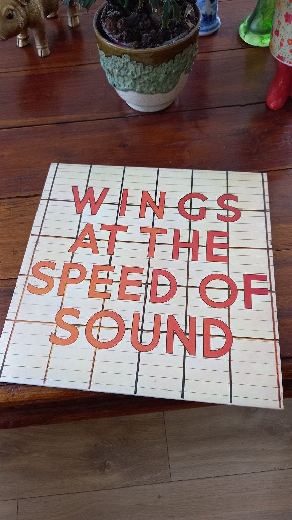 Vinyl 33t wings "at the speed of sound", Ophalen, Zo goed als nieuw, Pop