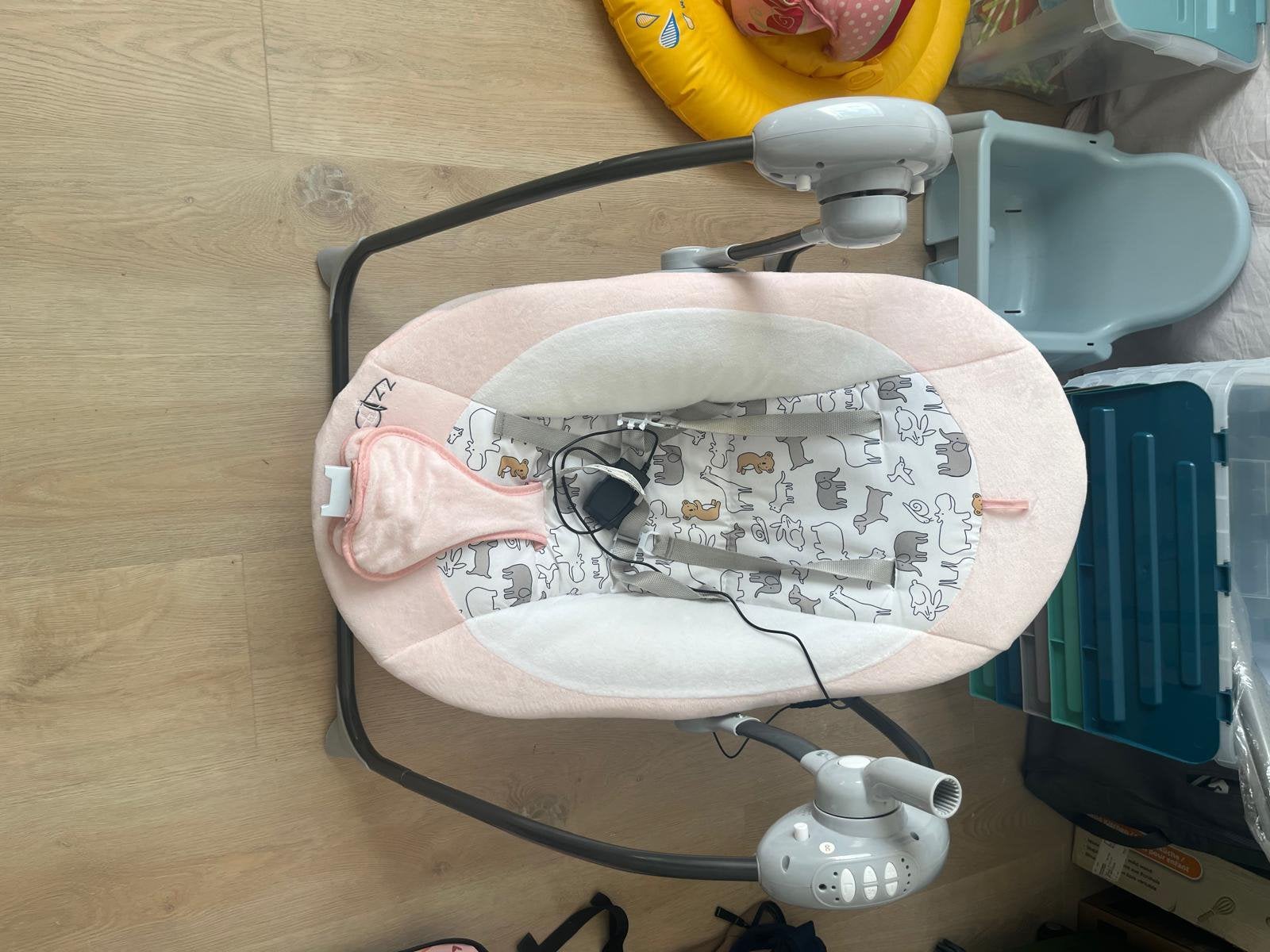 Zazu elektrisch swing, Kinderen en Baby's, Wipstoeltjes, Gebruikt, Schommelstoel, Met gordel(s) of riempje(s), Ophalen