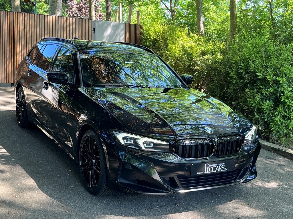 BMW 318 Facelift-Led-Curved Scherm-Leder-BT-Pbc-19", Automaat, 1998 cc, Achterwielaandrijving, Gebruikt