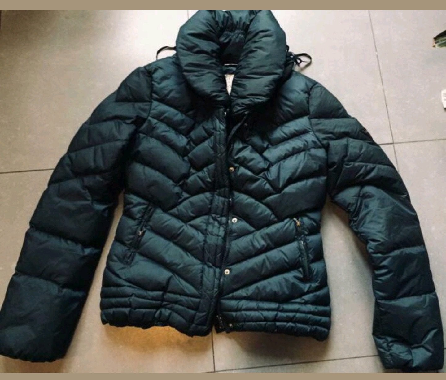 Manteau femme Guess, Vêtements | Femmes, Enlèvement, Comme neuf