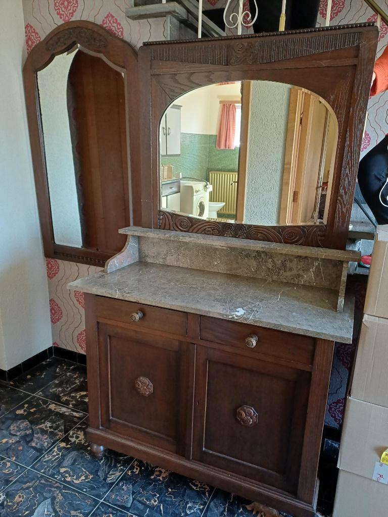 Eiken kast met spiegel, Ophalen