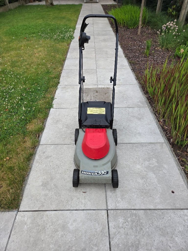 Grasmaaier Honda 330, Tuin en Terras, Ophalen, Cirkelmaaier, Honda, Gebruikt