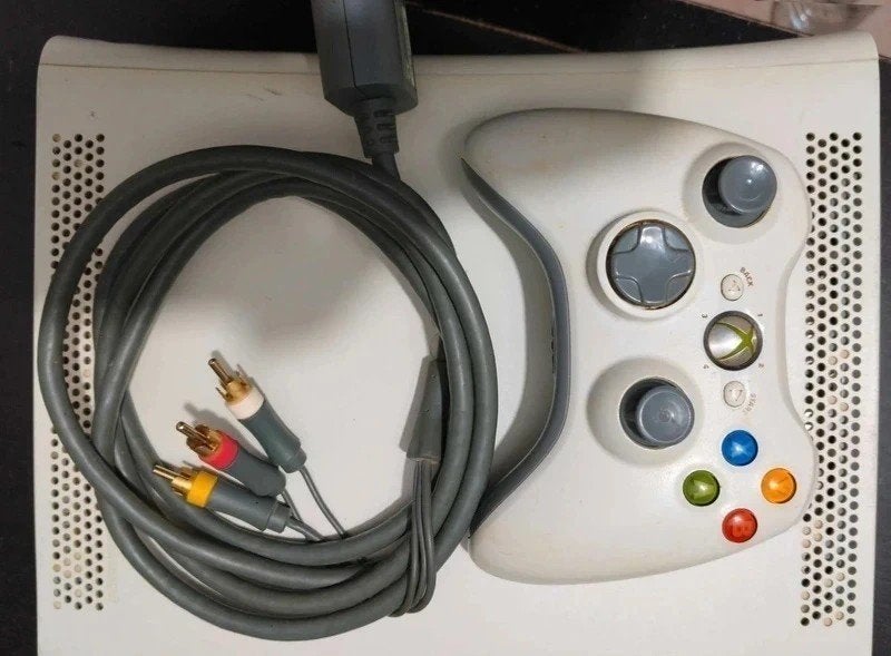 console microsoft xbox 360 fat rare retrogaming, Games en Spelcomputers, Spelcomputers | Xbox 360, Ophalen, Gebruikt