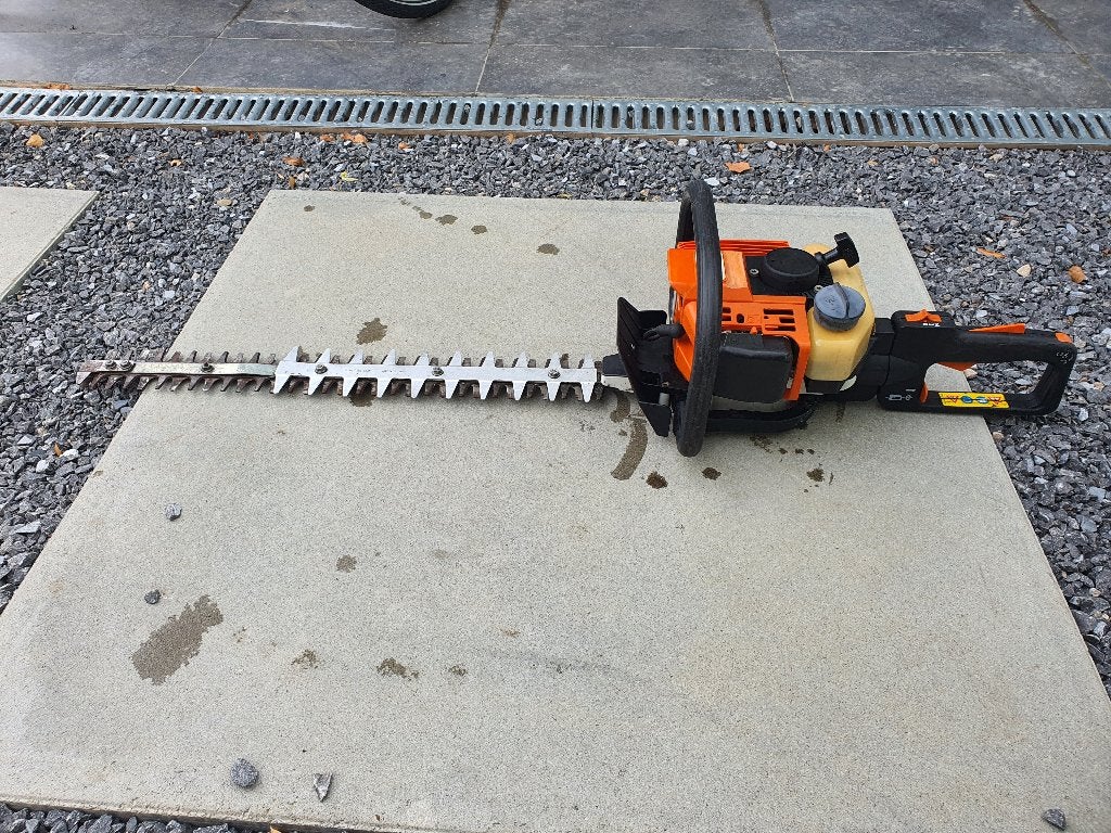 Le taille-haie à essence Stihl HS 80 fonctionne très bien, Jardin & Terrasse, Enlèvement, Utilisé, Essence, Stihl