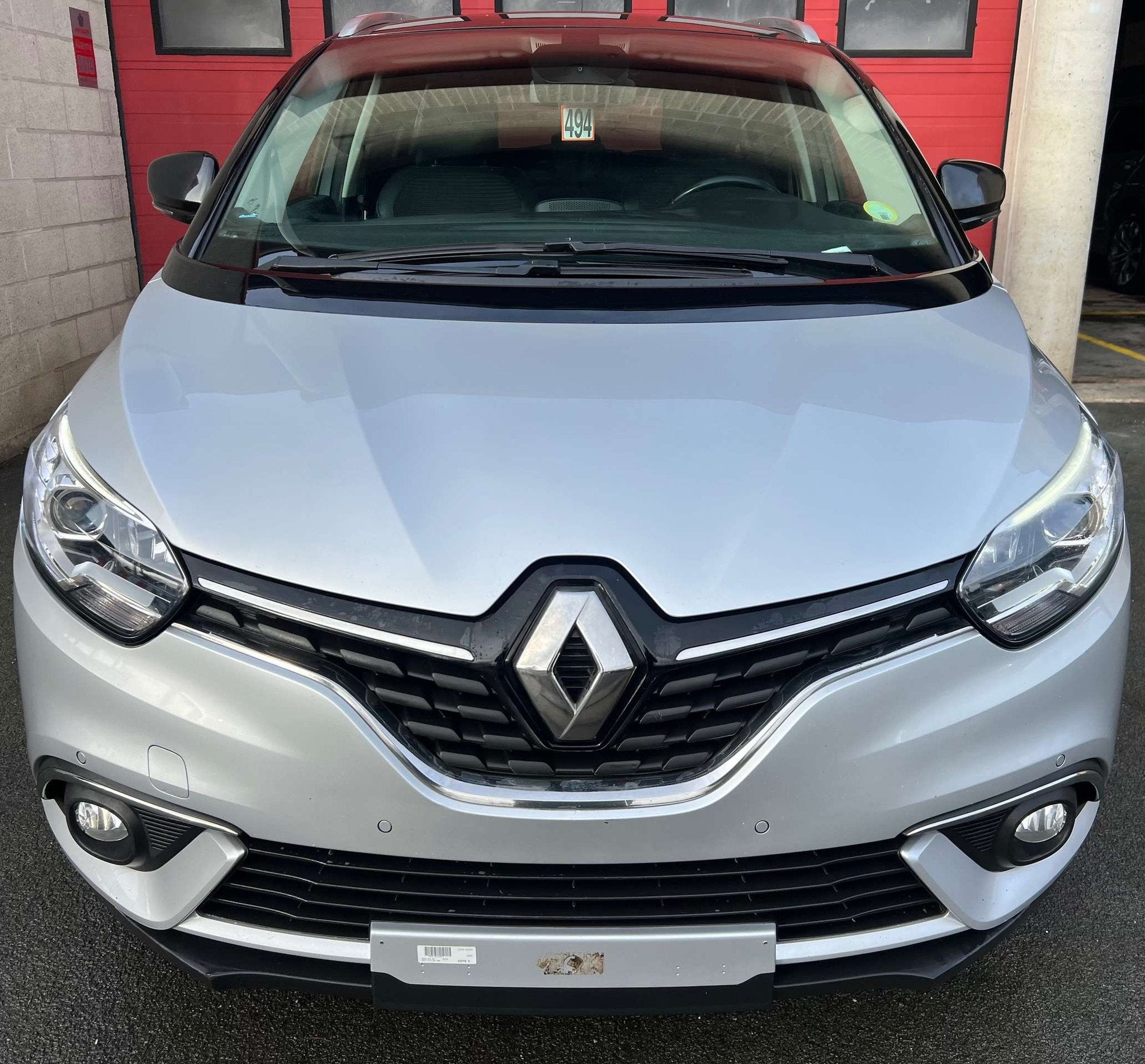 Renault Grand Scénic 1.7 Blue dCi Black Edition + 7 PLACES, Gebruikt, 4 cilinders, 1749 cc, https://public.car-pass.be/vhr/530c54fe-8e75-40cc-8207-0b2a5bb8018f