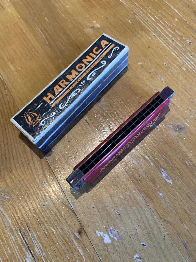 Harmonica Parrot, Harmonica en do, Avec valise ou boîte, Diatonique, Comme neuf